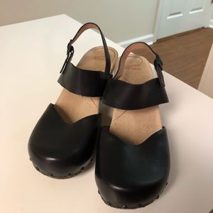 Dansko heeled sandal/clog